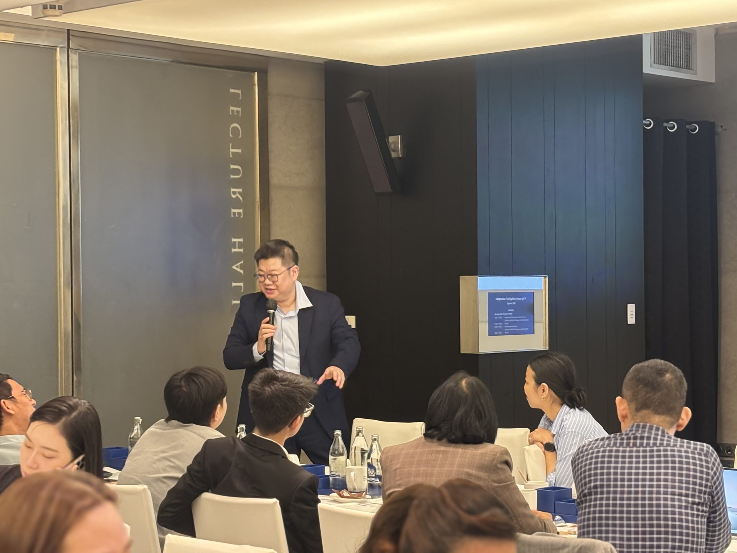 ภาพบรรยากาศการอบรมหลักสูตร “MASTERING CUSTOMER INSIGHTS WITH VALUE PROPOSITION CANVAS”_thumbnail